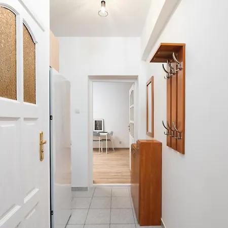 Abrahama 70 2 Pokojowy Dla 4 Osob W Centrum Gdyni Gdynia