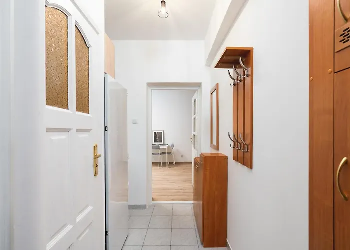 Abrahama 70 2 Pokojowy Dla 4 Osob W Centrum Gdyni غدينيا